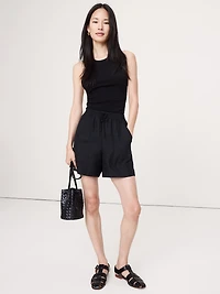 The Getaway 4" Short Linen