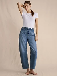 Mid-Rise Barrel Studded Ankle Jean