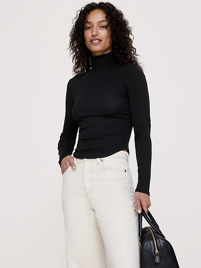 Ribbed Long-Sleeve Turtleneck T-Shirt