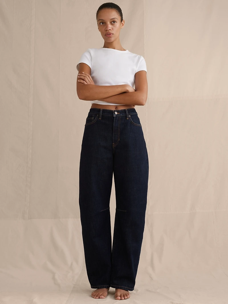 Mid-Rise Barrel Ankle Jean