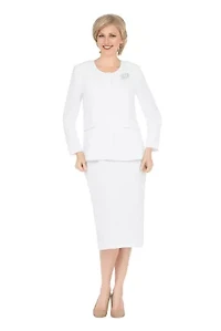 2-piece Collarless 4-button Skirt Suit with Brooch