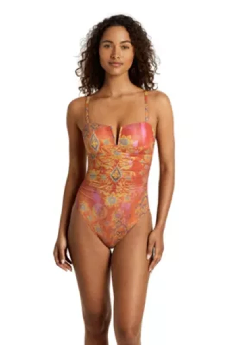 Medallion Shimmer V-Wire One Piece