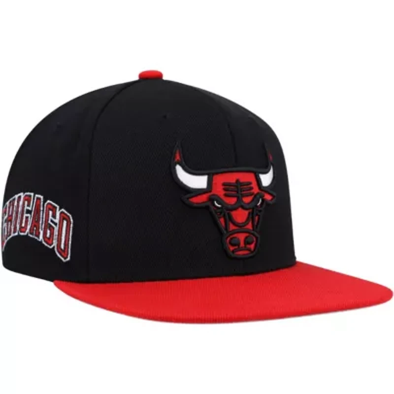 NBA Black/Red Chicago Bulls Side Core 2.0 Snapback Hat
