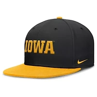NCAA Nike Black/Gold Iowa Hawkeyes Two-Tone Primetime Performance Fitted Hat