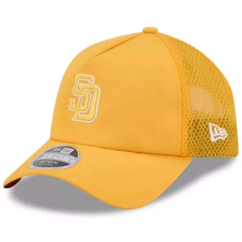 MLB San Diego Padres 2026 Batting Practice Apex 9FORTY Adjustable Trucker Hat