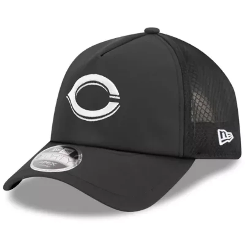 MLB Cincinnati Reds 2026 Batting Practice Apex 9FORTY Adjustable Trucker Hat
