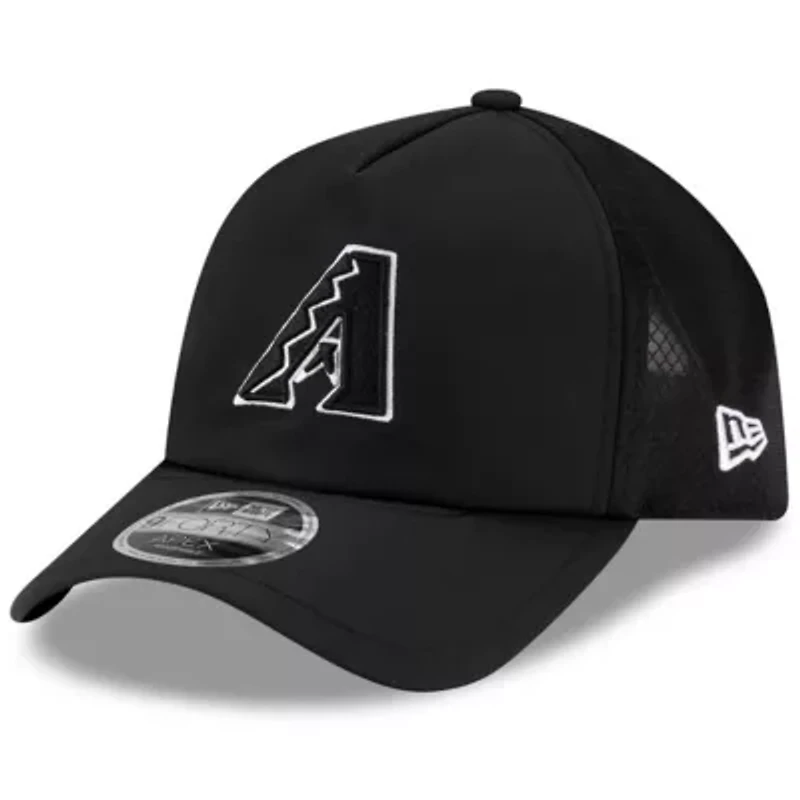 MLB Arizona Diamondbacks 2026 Batting Practice Apex 9FORTY Adjustable Trucker Hat