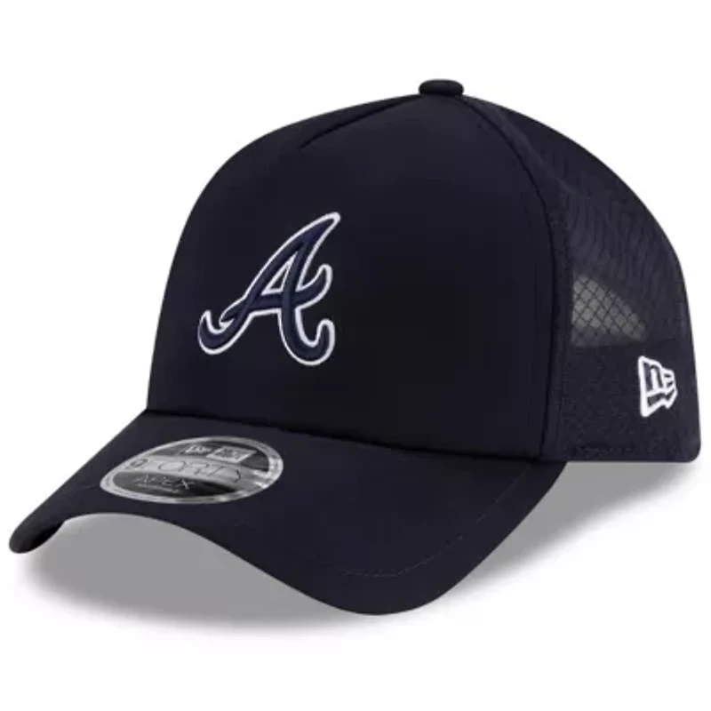 MLB Atlanta Braves 2026 Batting Practice Apex 9FORTY Adjustable Trucker Hat