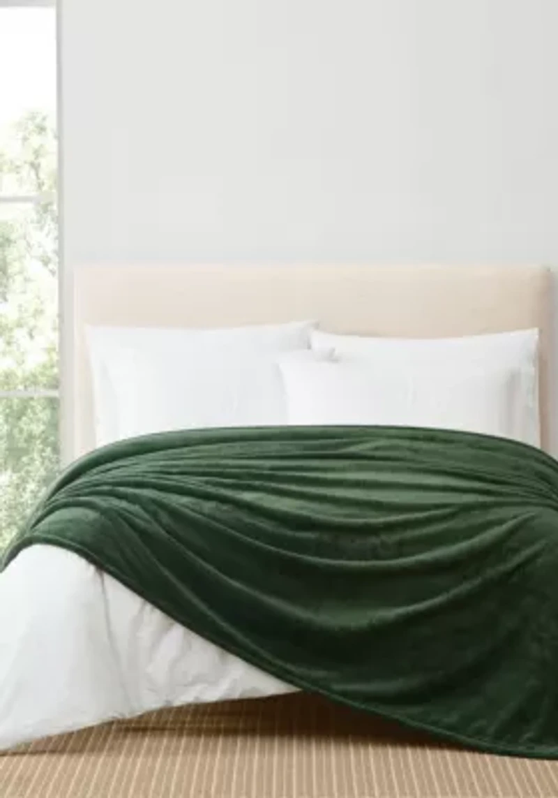 Royal Velvet Lavish Plush Solid Navy King Blanket