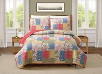 Farmhouse Florals Patchwork Printed Quilt Set