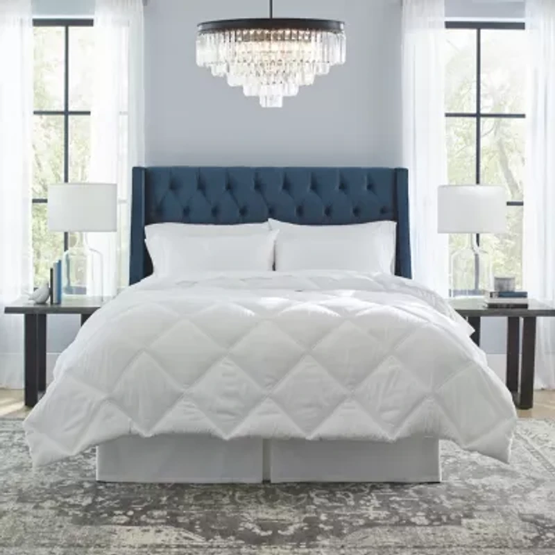 Quilted Oversized Down Alternative Comforter