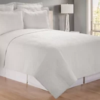 Jacqueline Full/Queen Matelassé Quilt