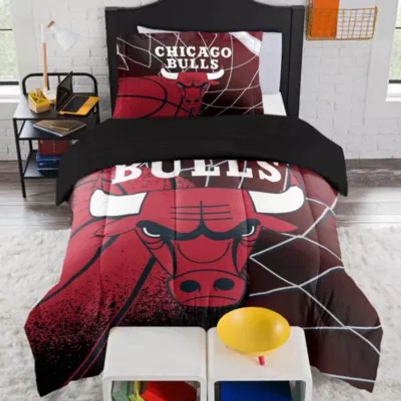 NBA Chicago Bulls Officially Licenced Comforter & Sham set