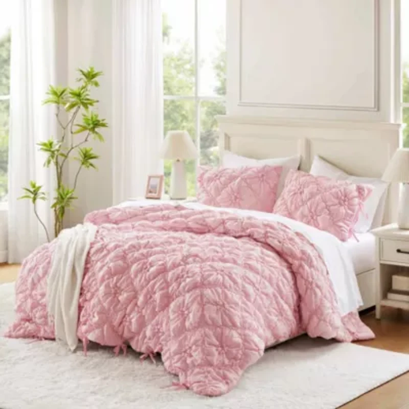 Lily Comforter Set