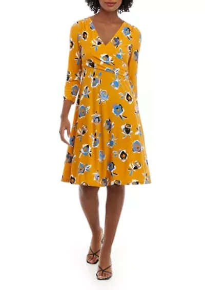 Petite 3/4 Sleeve V-Neck Side Ruched Floral Print Dress