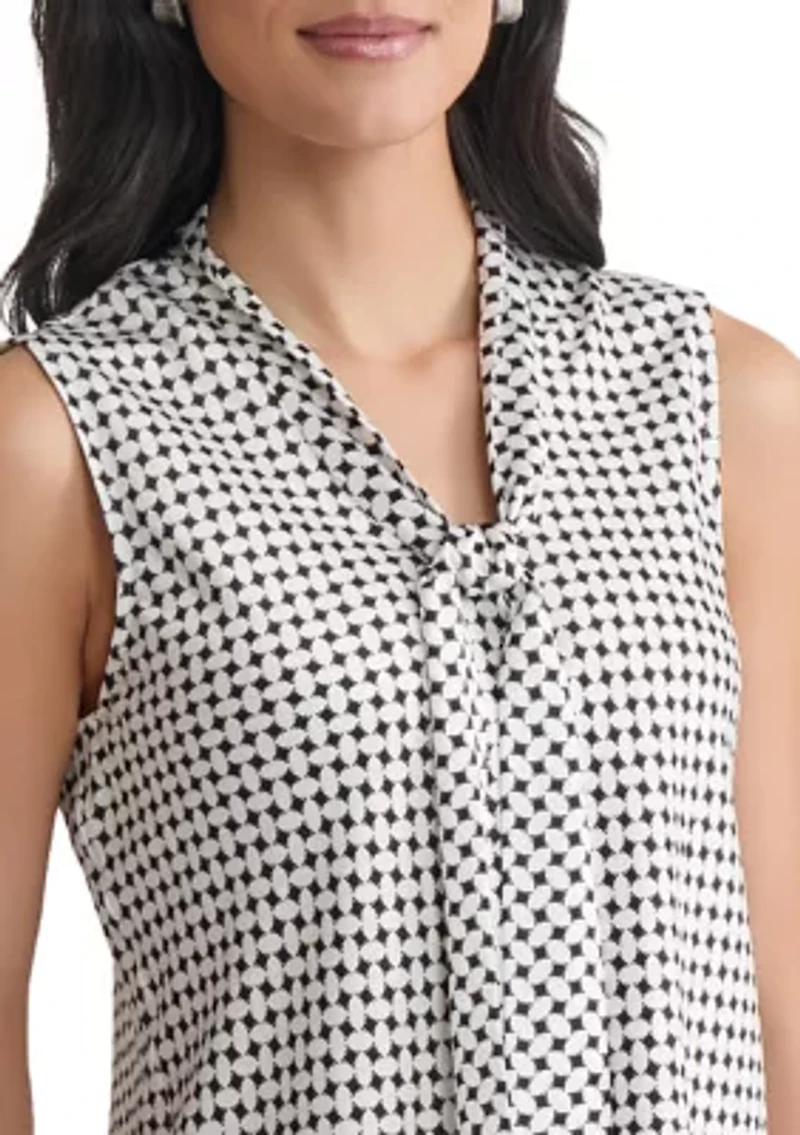 Women's Geo Printed Sleeveless Tie Neck Blouse