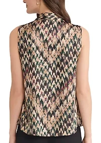 Petite Houndstooth Print Sleeveless V-Neck Blouse