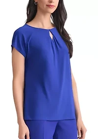 Women's Extended Shoulder Diamond Neck Knit Top