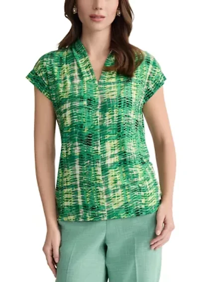 Women's Funnel Neck Print Shirt