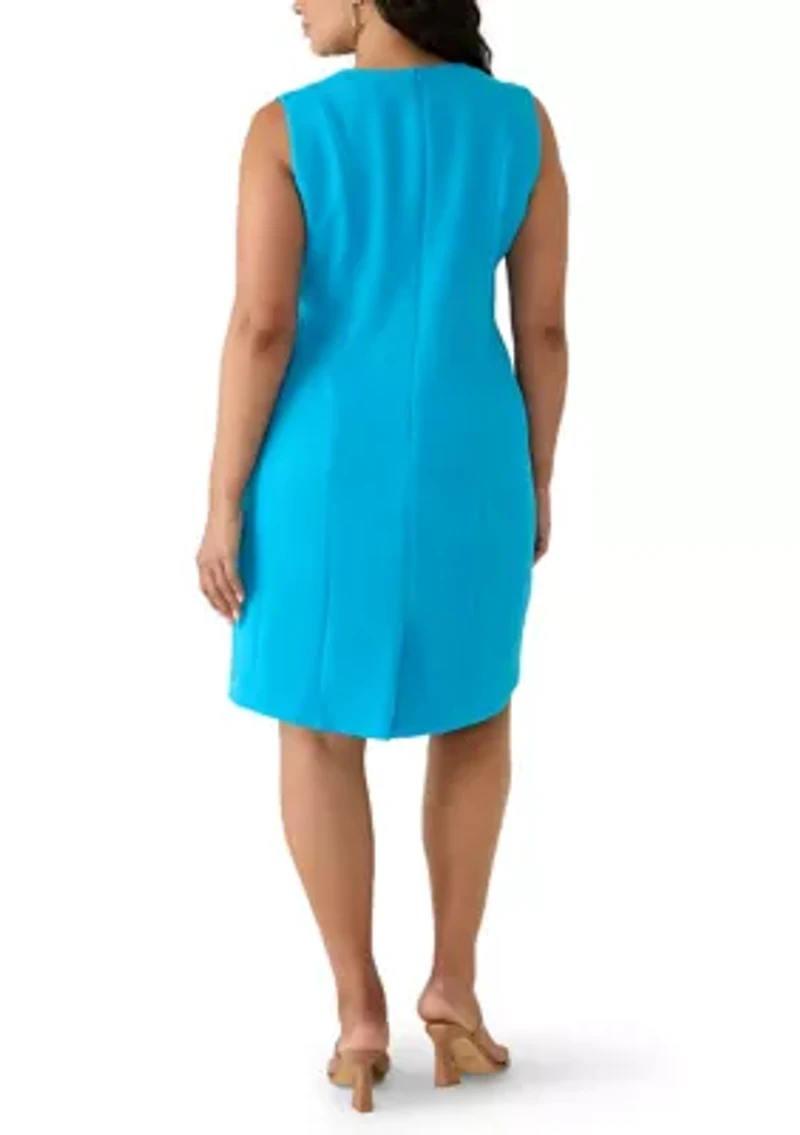 Plus Sleeveless Seamed Dress