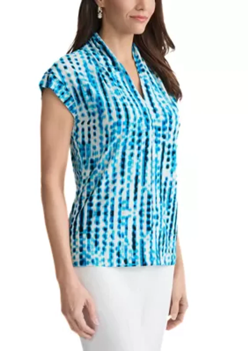 Women's Extended Sleeve Funnel Neck Top