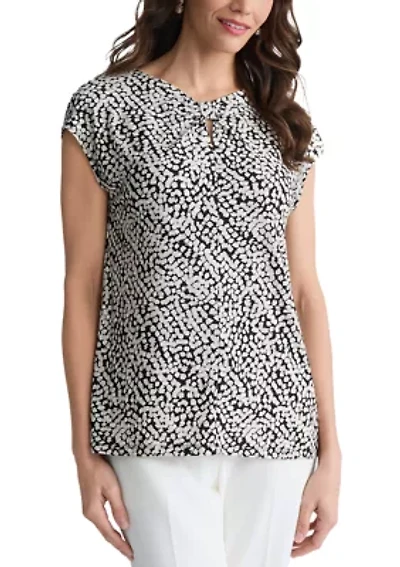 Women's Extended Shoulder Top
