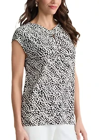 Petite Extended Shoulder Sleeve Top