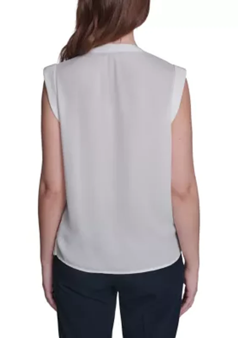 Women's Sleeveless Pleated Blouse