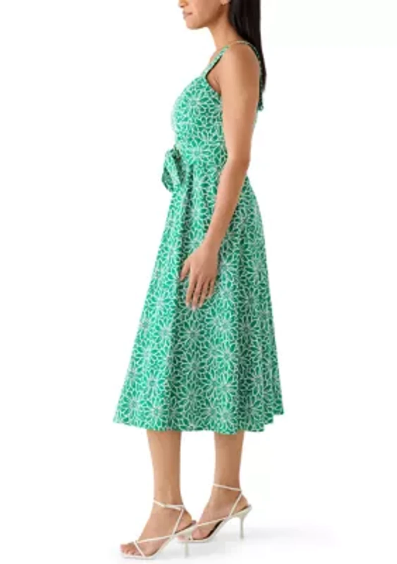 Women's Embroidered Sweetheart Neckline Dress