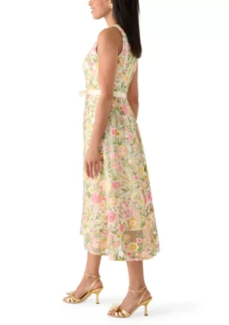 Women's Sleeveless Floral Embroidered Dress