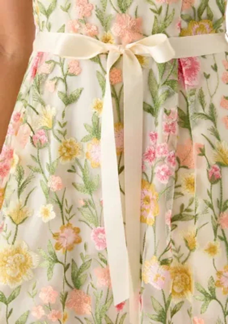 Women's Sleeveless Floral Embroidered Dress