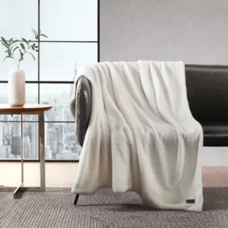 Faux Fur Solid Microfiber Throw Blanket