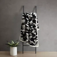 Blend Out Microfiber Throw Blanket