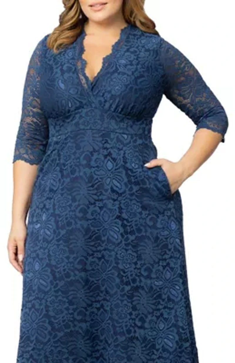 Women's Plus Maria Lace Evening Gown