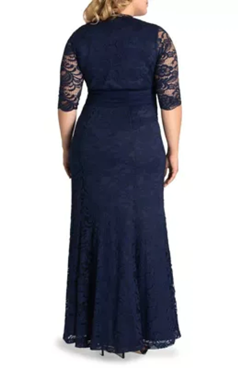 Women's Plus Screen Siren Lace Evening Gown