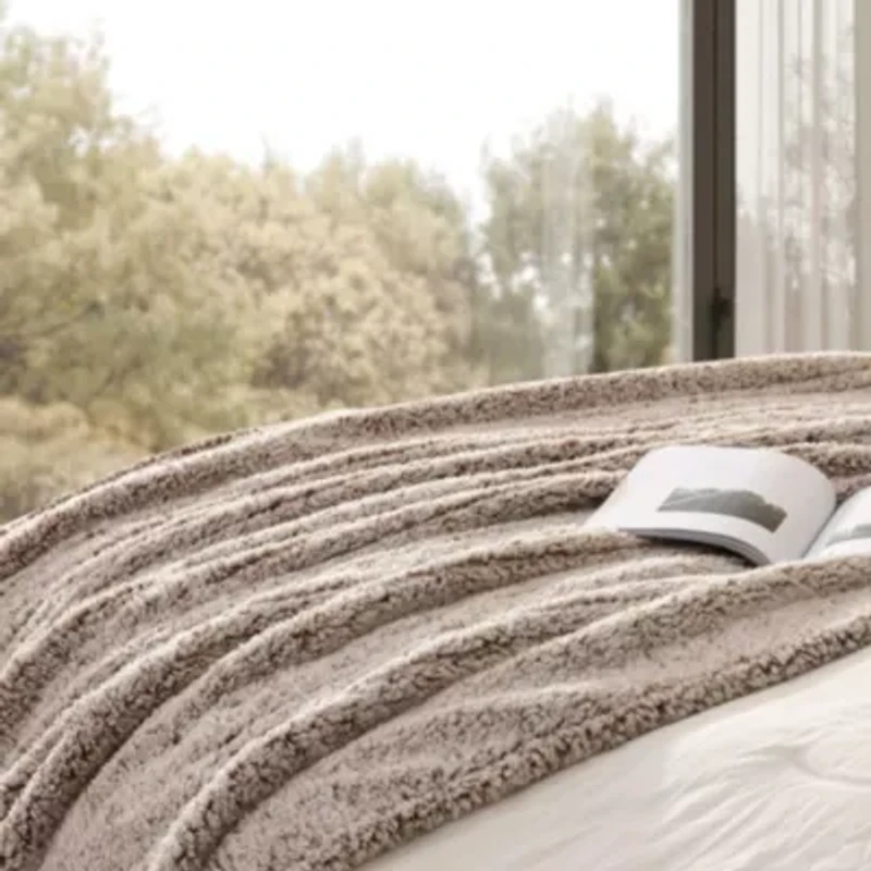Lookout Mountain Microfiber Blanket