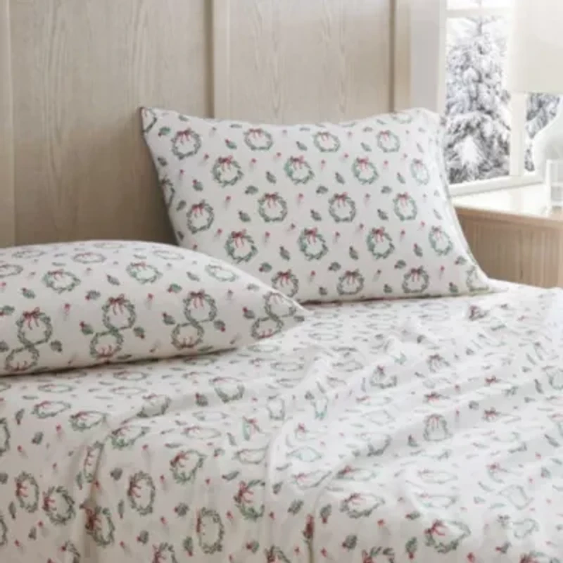Wreaths & Mistletoe Cotton Sheet Set