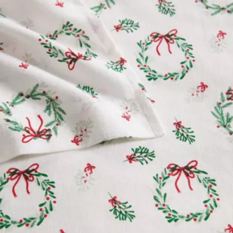 Wreaths & Mistletoe Cotton Sheet Set