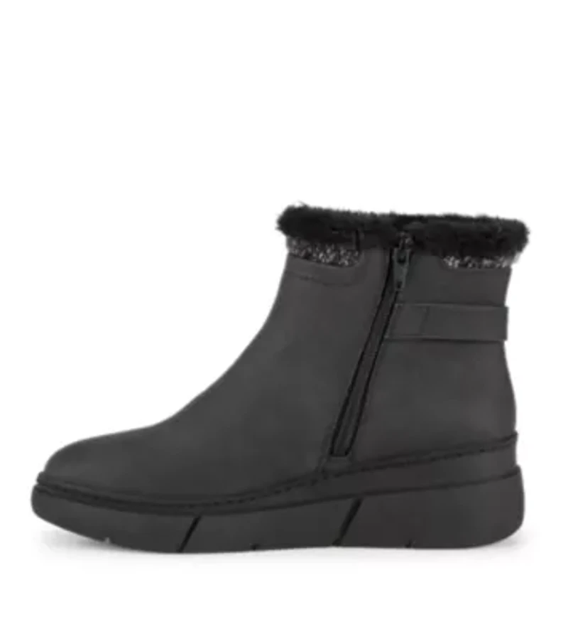 Baretraps Lanney Wedge Bootie