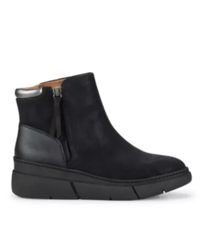 Baretraps Lakelyn Wedge Bootie