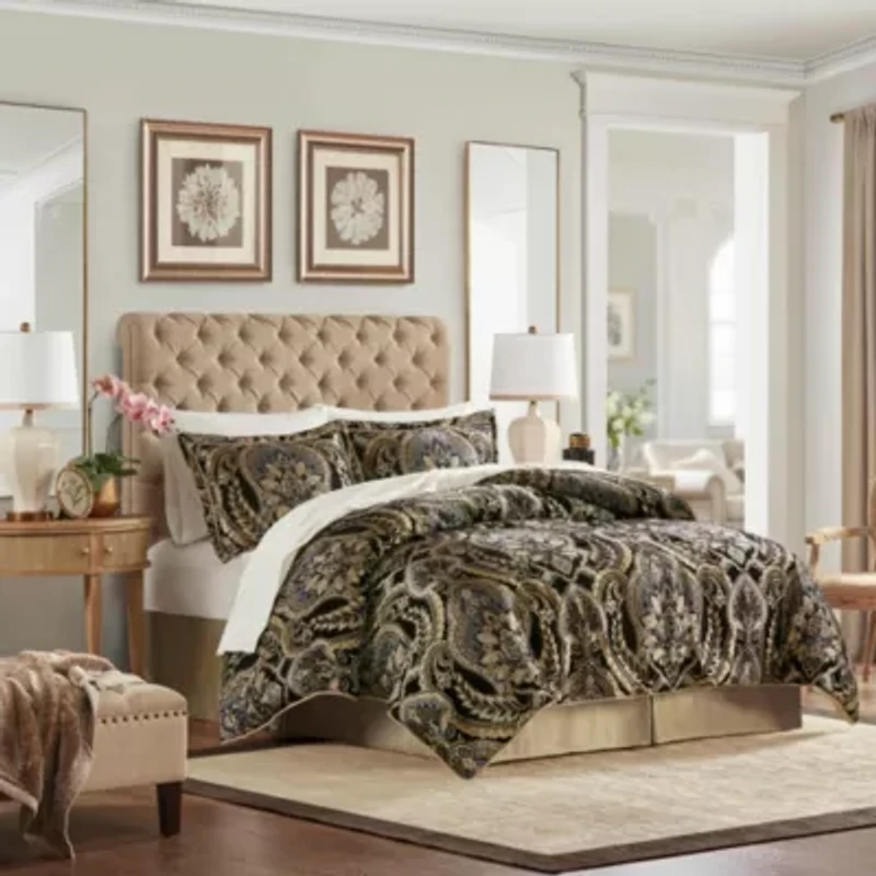 Julius Comforter Set