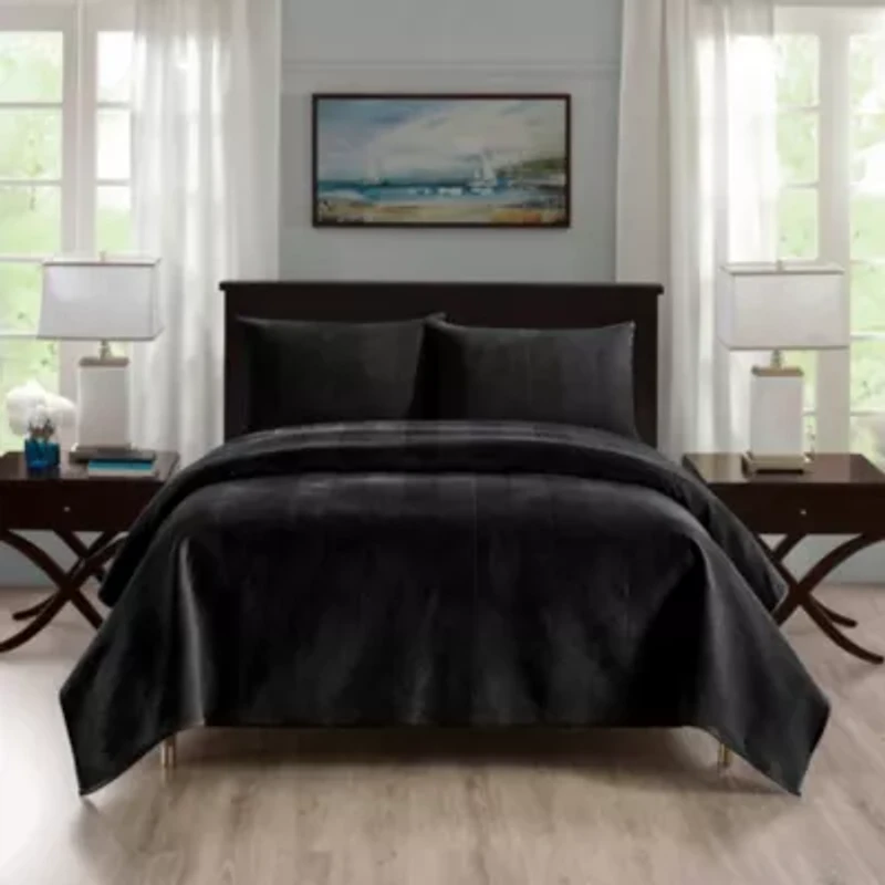 Pointehaven Luxury Diamond Velvet Quilt Set