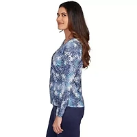 PRINTED POLY SQUARE RING NECK TOP