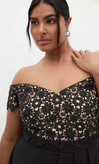 Lace Glamour Midi Dress