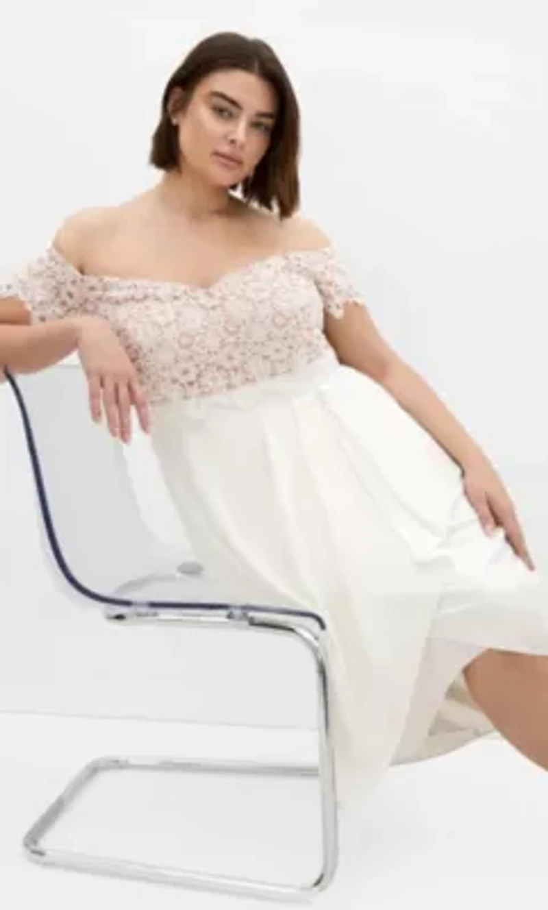 Lace Glamour Midi Dress