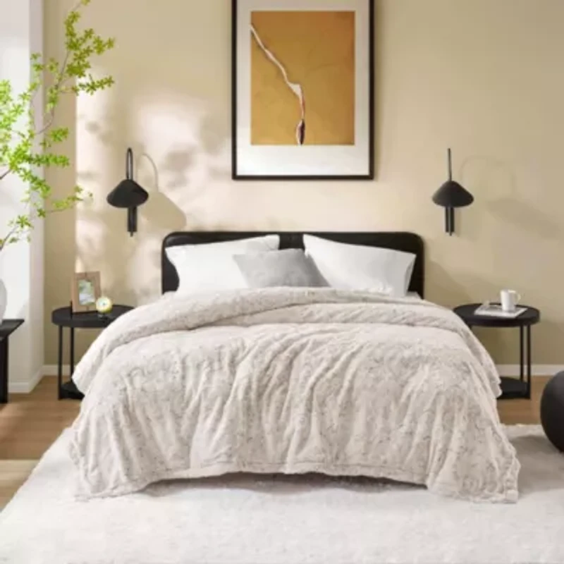 Zuri Faux Fur Blanket