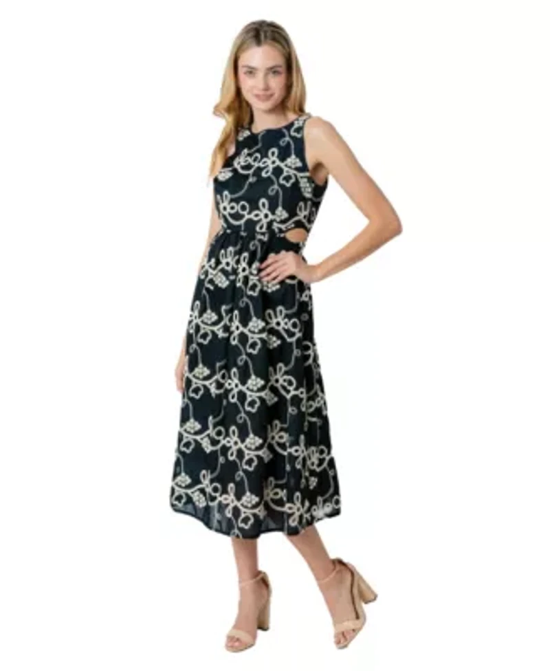 Rope Embroidery Maxi Dress