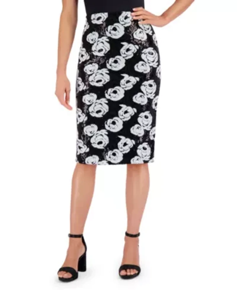 SEQUIN PENCIL SKIRT
