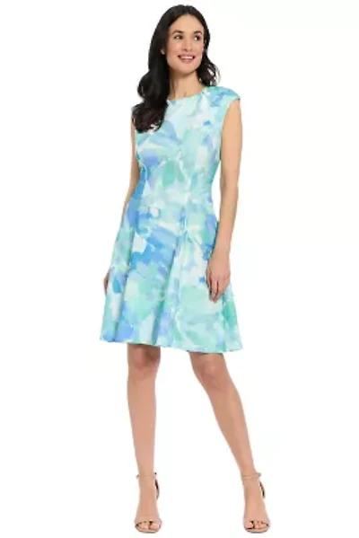 CAP SLEEVE FIT AND FLARE