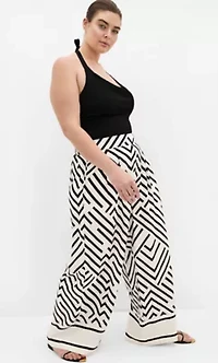 Linear Border Print Wide Leg Pant